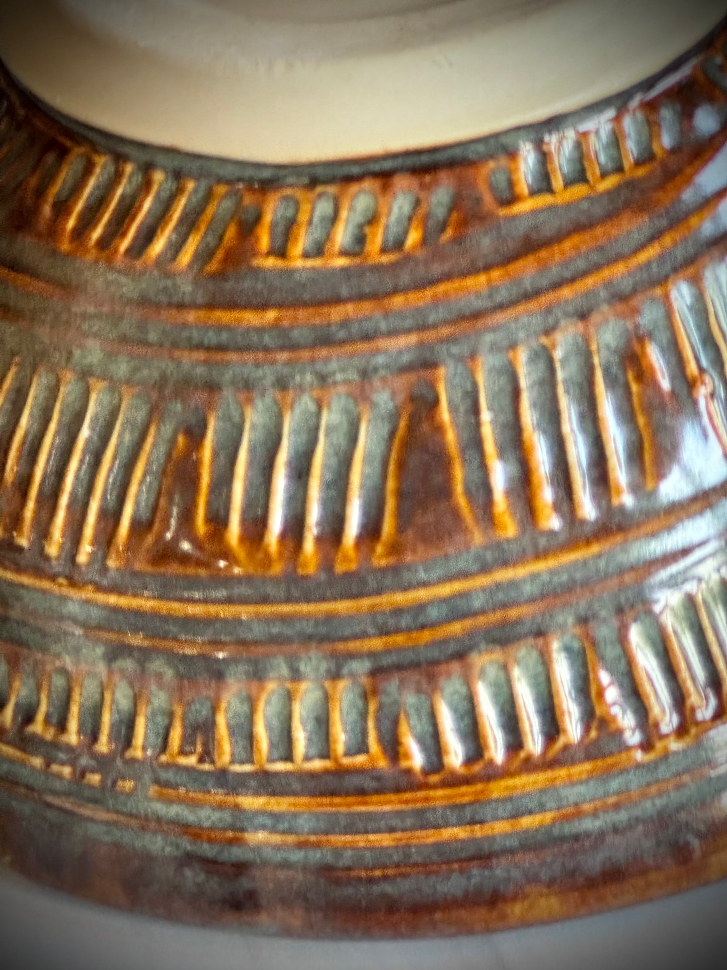 Ramen Bowl - Carved Brown/sage green