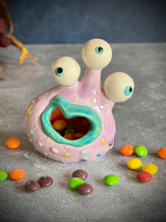 Luna – Monster Candy Shaker