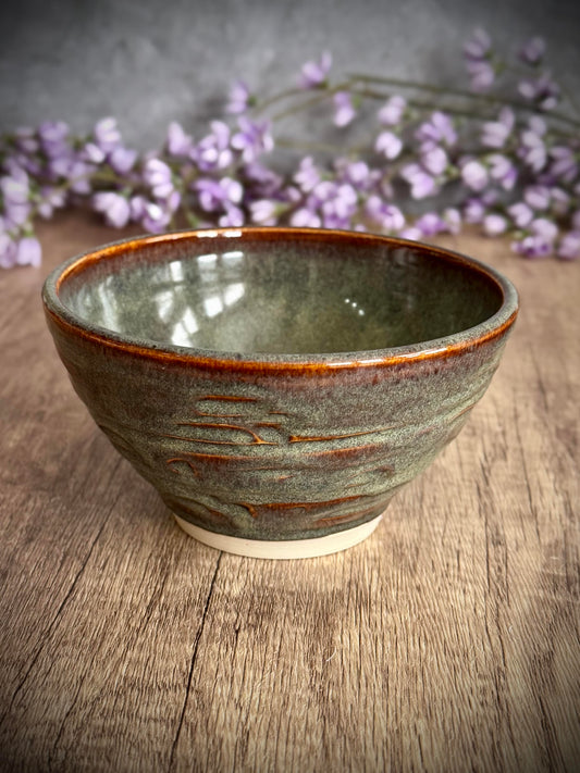 Carved Textured Bowl – Earthy Green Glaze