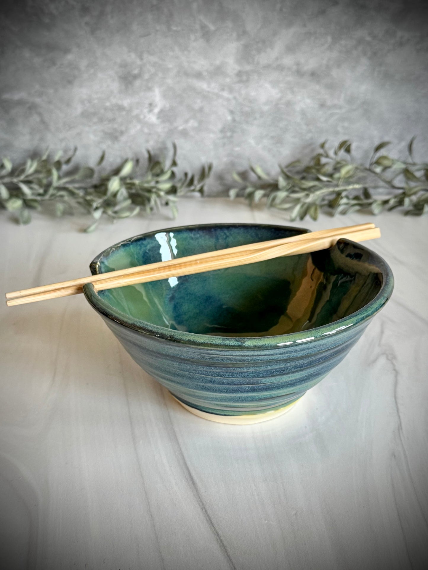 Ramen Bowl - Dark Blue/Green Spiral Carved