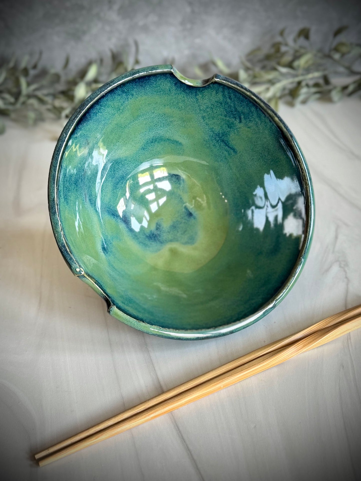 Ramen Bowl - Dark Blue/Green Spiral Carved