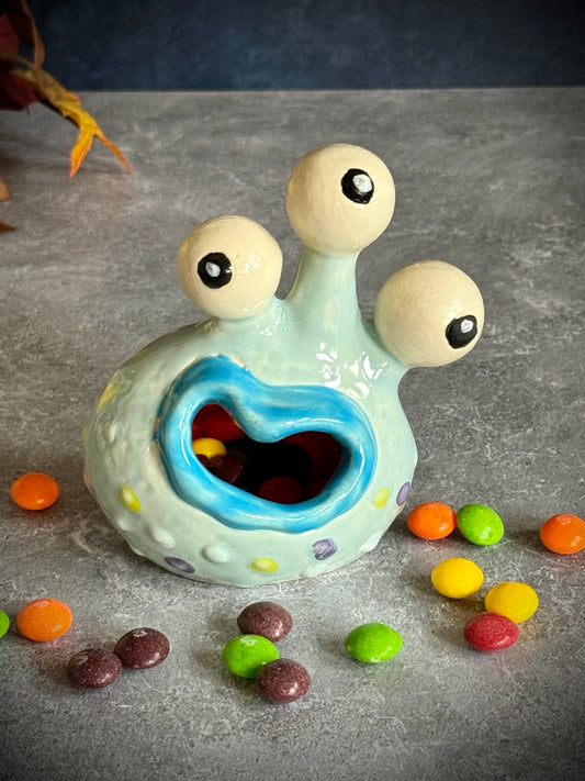 Milo – Monster Candy Shaker