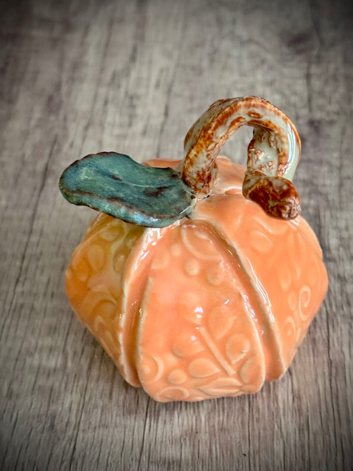 Pumpkin - soft orange medium