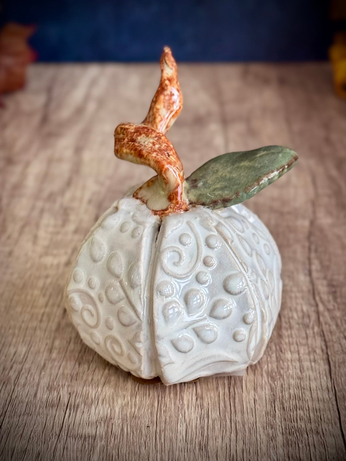 Pumpkin - White Large