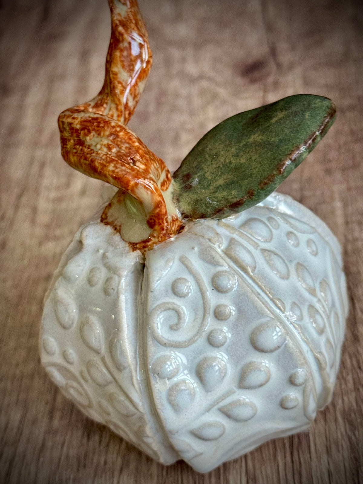 Pumpkin - White Large