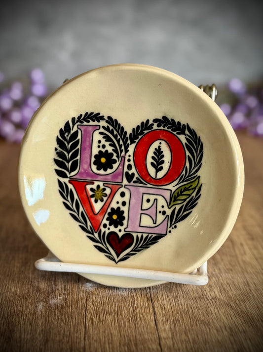 Round "Love" Plate